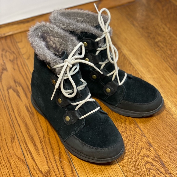 Sorel Black Explorer Joan Size 8 EUC - Picture 2 of 8